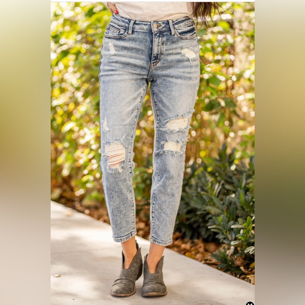 Judy Blue Boyfriend Ankle Cropped High Rise Acid Washed Size 27 Jeans